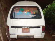 https://riyasewana.com/uploads/isuzu-fargo-1987-122064212123.jpg