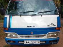 Isuzu Fargo 1988 Van