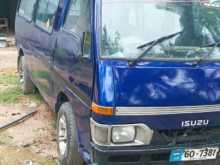 Isuzu Fargo 1989 Van