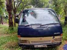 https://riyasewana.com/uploads/isuzu-fargo-1990-256390312391.jpg