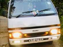 Isuzu Fargo 1992 Van