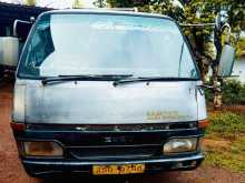 Isuzu Fargo 1993 Van