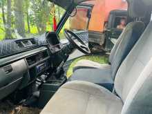 https://riyasewana.com/uploads/isuzu-fargo-1993-57103412821.jpg