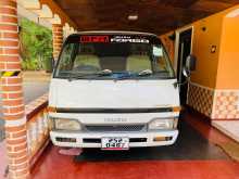 Isuzu Fargo 1995 Van