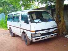 Isuzu Fargo 1990 Van