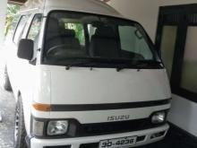 Isuzu Fargo 1983 Van