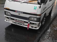 Isuzu Fargo 1990 Van