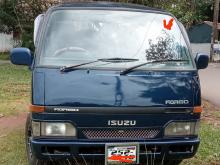 Isuzu Fargo 1993 Van