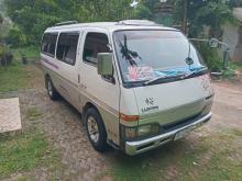 Isuzu Fargo 1988 Van