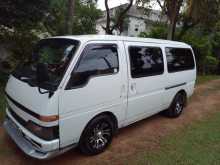 Isuzu Fargo Long 4 Door 1995 Van