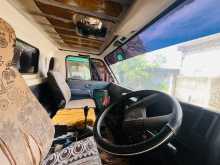 https://riyasewana.com/uploads/isuzu-forward-1993-228390412934.jpg