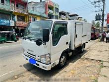 Isuzu Freezer 10.5ft 2014 Lorry