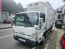 Isuzu Freezer 14.5 Ft 6 Bolt Manul Giyer 2012 Lorry