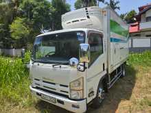 Isuzu Freezer 14.5 Ft Manul 6 Bolt 2013 Lorry