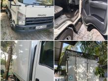 Isuzu Freezer 2011 Lorry