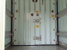 https://riyasewana.com/uploads/isuzu-freezer-lory-61001106902.jpg