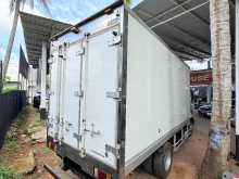 https://riyasewana.com/uploads/isuzu-freezer-truck-141125294852.jpg