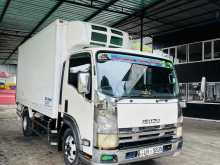 Isuzu Freezer 2010 Lorry