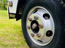 https://riyasewana.com/uploads/isuzu-freezer-truck-2014-121031412384.jpg