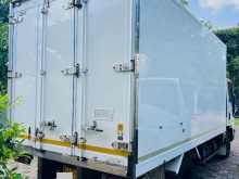 https://riyasewana.com/uploads/isuzu-freezer-truck-2014-2311025412223.jpg
