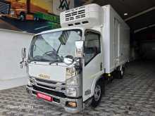 https://riyasewana.com/uploads/isuzu-freezer-truck-4835434902.jpg