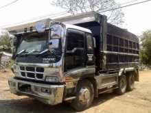 Isuzu Giga 2000 Lorry