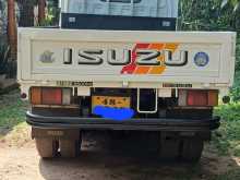 https://riyasewana.com/uploads/isuzu-half-body-1991-1617491112682.jpg