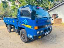 Isuzu ELF 1980 Lorry