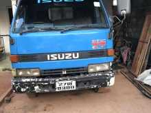 Isuzu ELF 1980 Lorry