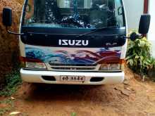 Isuzu ELF 1984 Lorry