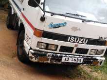 https://riyasewana.com/uploads/isuzu-isusu-27928494993.jpg
