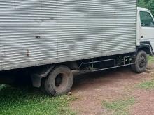 Isuzu Elf 1984 Lorry