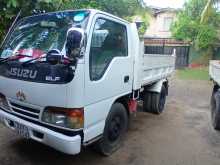 Isuzu 1 Cube Tipper 1994 Lorry