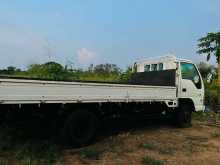 https://riyasewana.com/uploads/isuzu-isuzu-145-202002594963.jpg