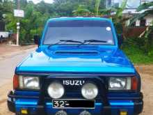 Isuzu Trooper 1988 SUV