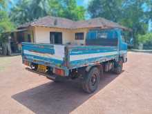 https://riyasewana.com/uploads/isuzu-isuzu-1989-417442312514.jpg