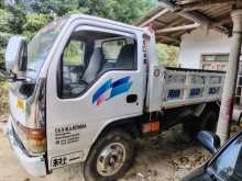 https://riyasewana.com/uploads/isuzu-isuzu-1995-813541712252.jpg
