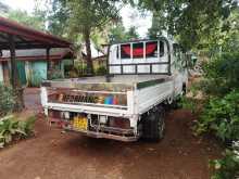 Isuzu ELF 2001 Crew Cab