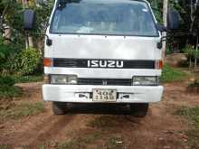 https://riyasewana.com/uploads/isuzu-isuzu-231556294572.jpg