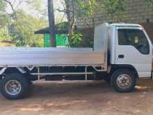 https://riyasewana.com/uploads/isuzu-isuzu-359-1996-911394912522.jpg