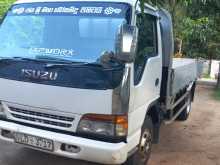 https://riyasewana.com/uploads/isuzu-isuzu-359-1996-911394912623.jpg