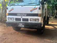 Isuzu ELF 1990 Lorry