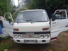 Isuzu Isuzu 1987 Van