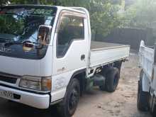 Isuzu Adi 10.5 2004 Lorry