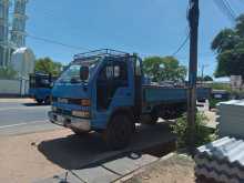 Isuzu Elf 1980 Lorry