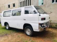 Isuzu Elf 1984 Van