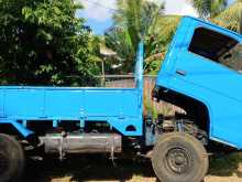 https://riyasewana.com/uploads/isuzu-isuzu-elf-1987-272331512742.jpg