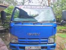 Isuzu ELF 2013 Lorry