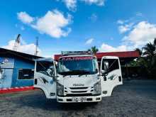 https://riyasewana.com/uploads/isuzu-isuzu-elf-2015-418583012543.jpg