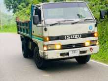 Isuzu Elf Tipper 1975 Lorry